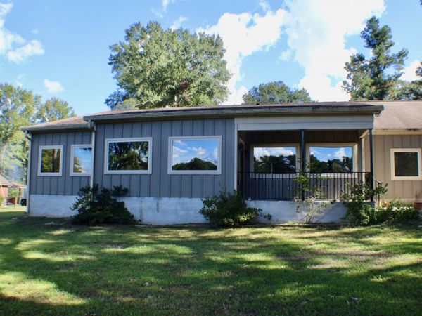 935 Lakeview Dr, Collierville, TN 38017