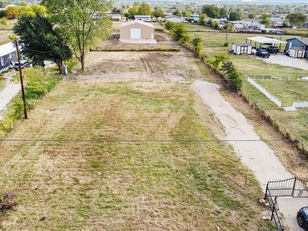 8928 Johns Road , Alvarado, TX 76009