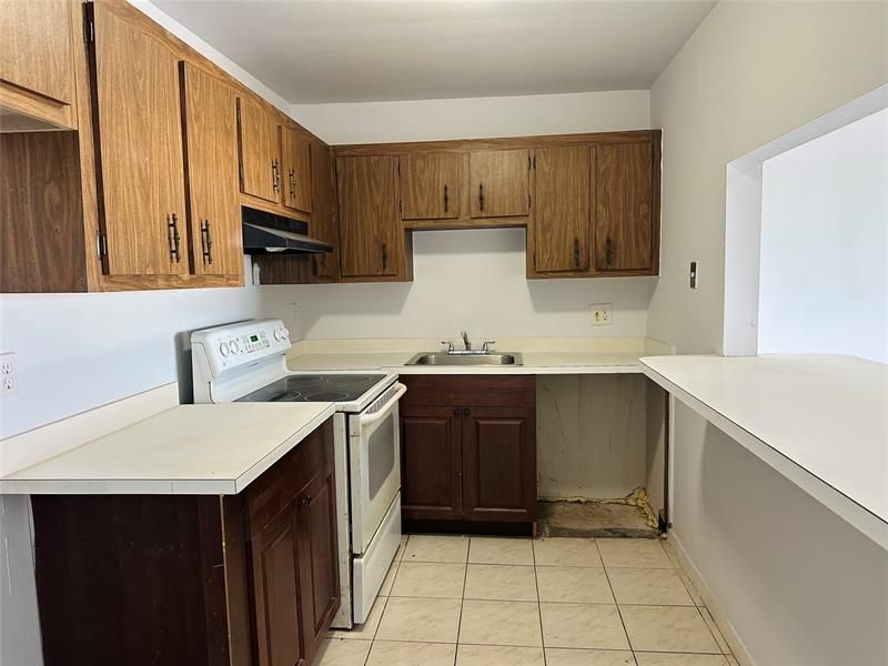 4174 Inverrary Drive, Unit 805, Lauderhill, FL 33319 Photo