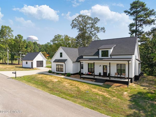 733 Tiffany Nicole Lane, Lexington, TN 38351