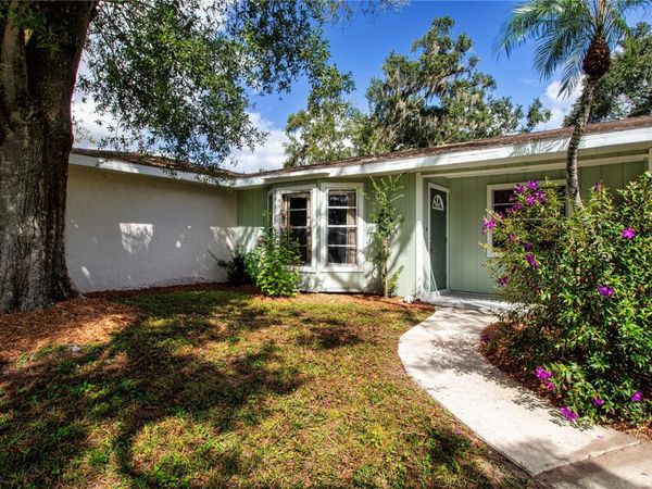 2205 BUTCH CASSIDY TRAIL, WIMAUMA, FL 33598