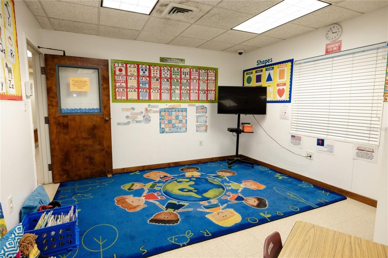 217 N Kirkman Road, Orlando, FL 32811 Photo