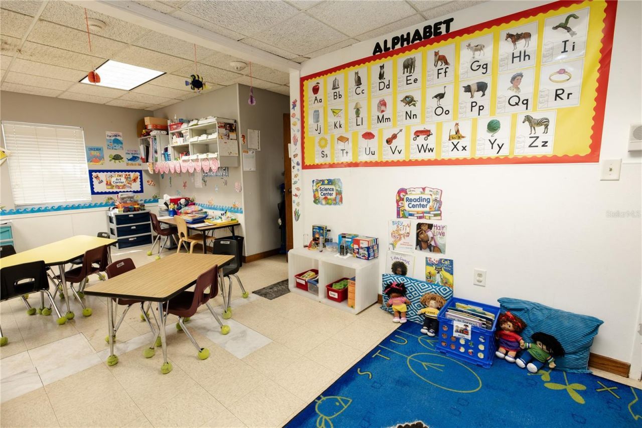 217 N Kirkman Road, Orlando, FL 32811 Photo