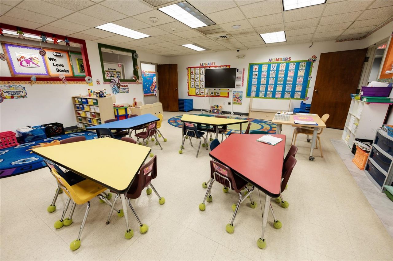 217 N Kirkman Road, Orlando, FL 32811 Photo