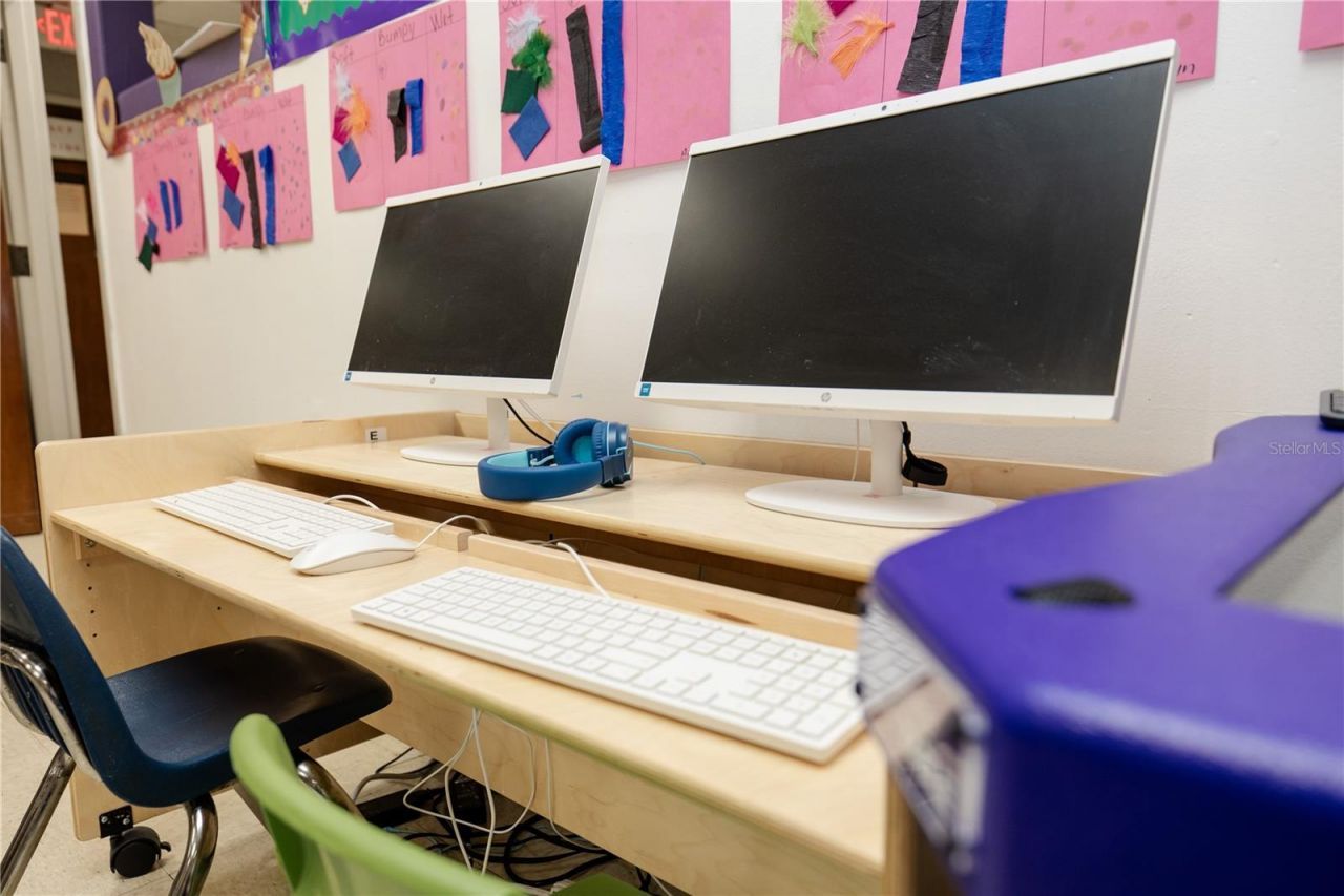 217 N Kirkman Road, Orlando, FL 32811 Photo