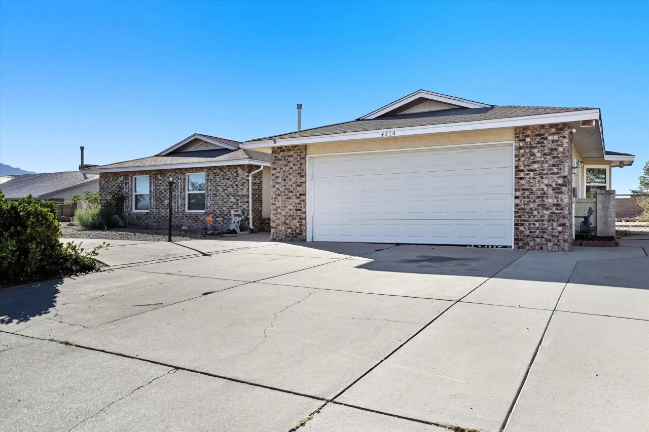 4516 Quartz Drive Ne, Rio Rancho, NM 87124 Main Photo