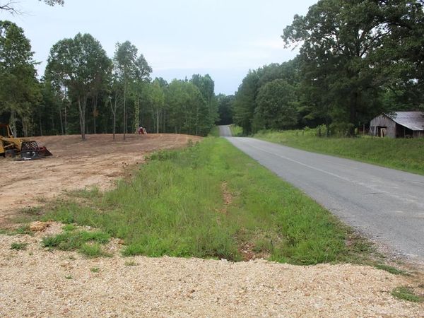 000 Concord Rd, Huntingdon, TN 38387