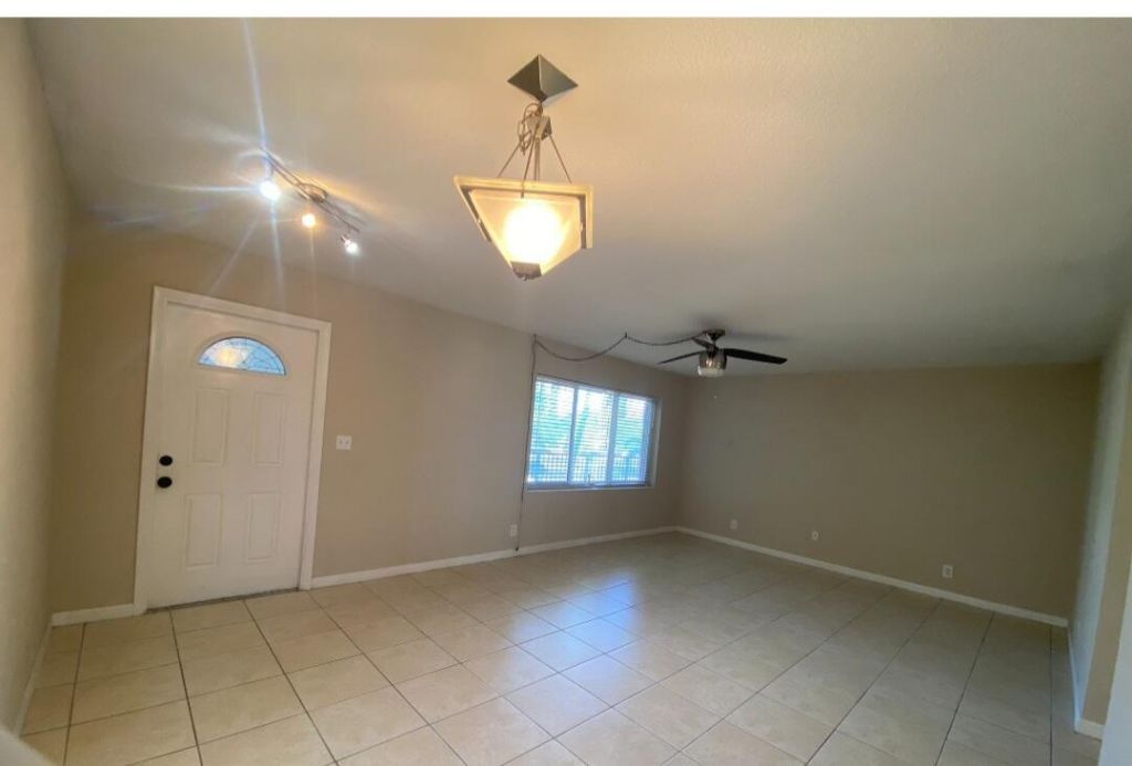 124 Yacht Club Dr. Drive, Unit 2, North Palm Beach, FL 33408 Photo