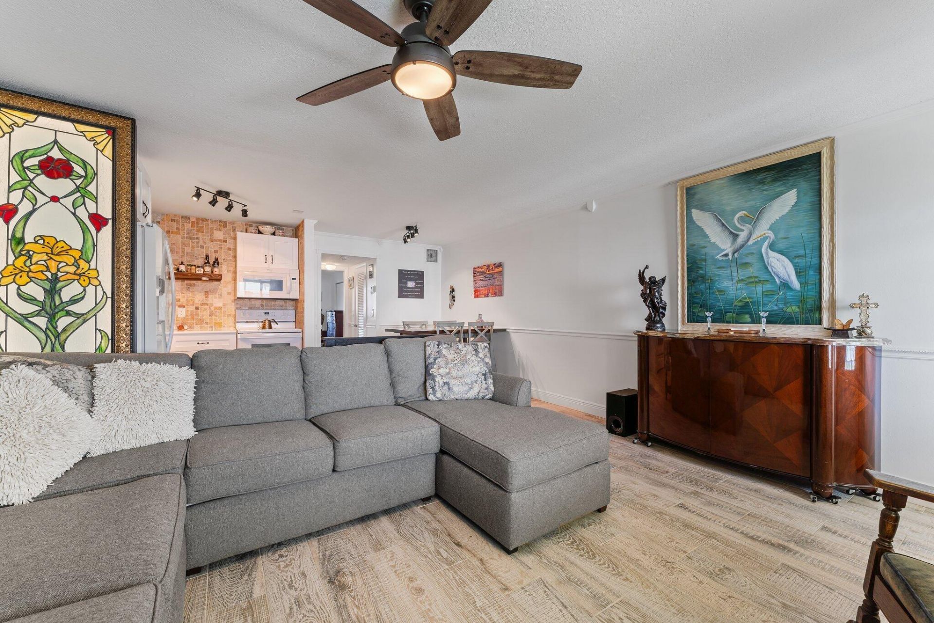 100 Shore Court, Unit 105, North Palm Beach, FL 33408 Photo