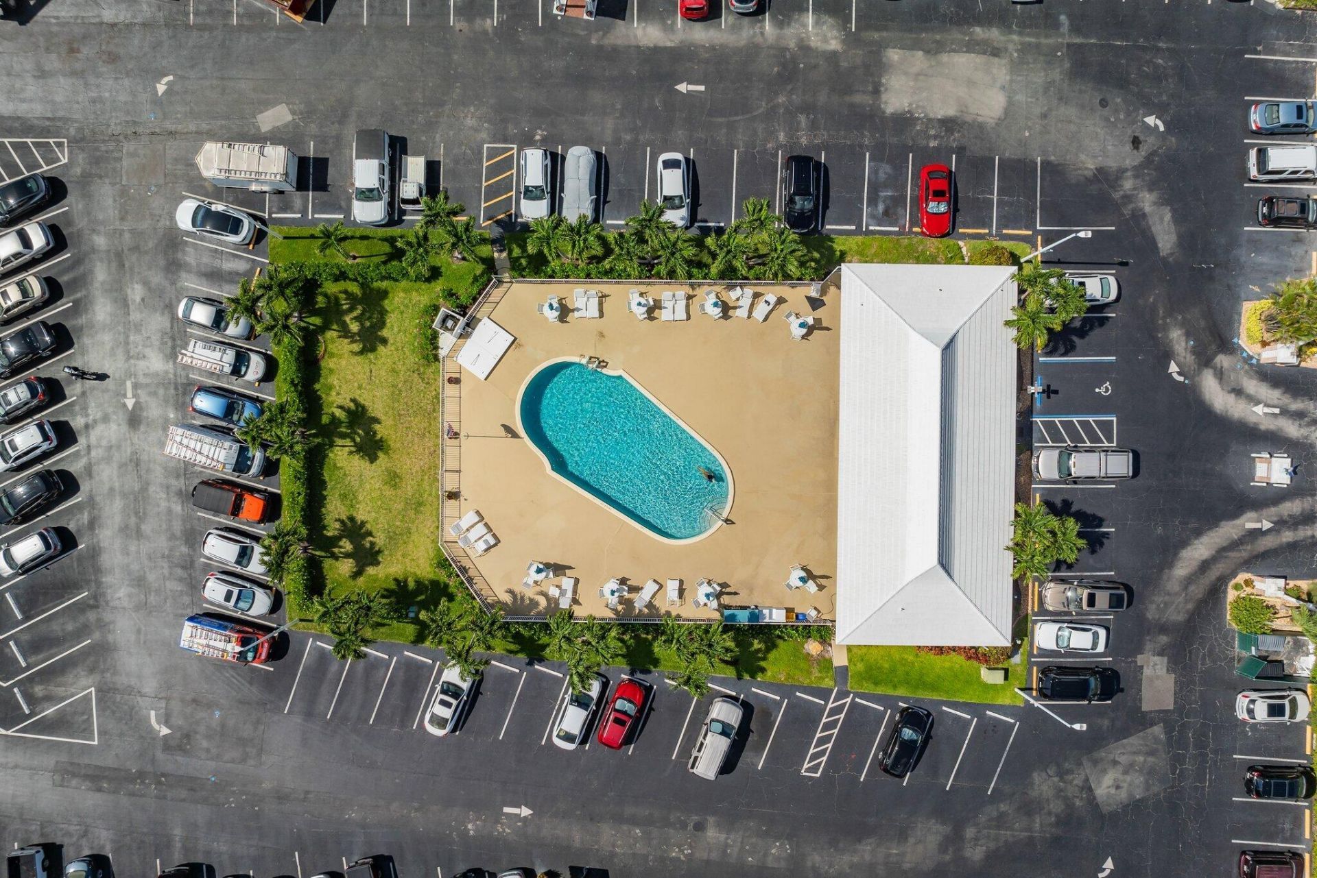 100 Shore Court, Unit 105, North Palm Beach, FL 33408 Photo