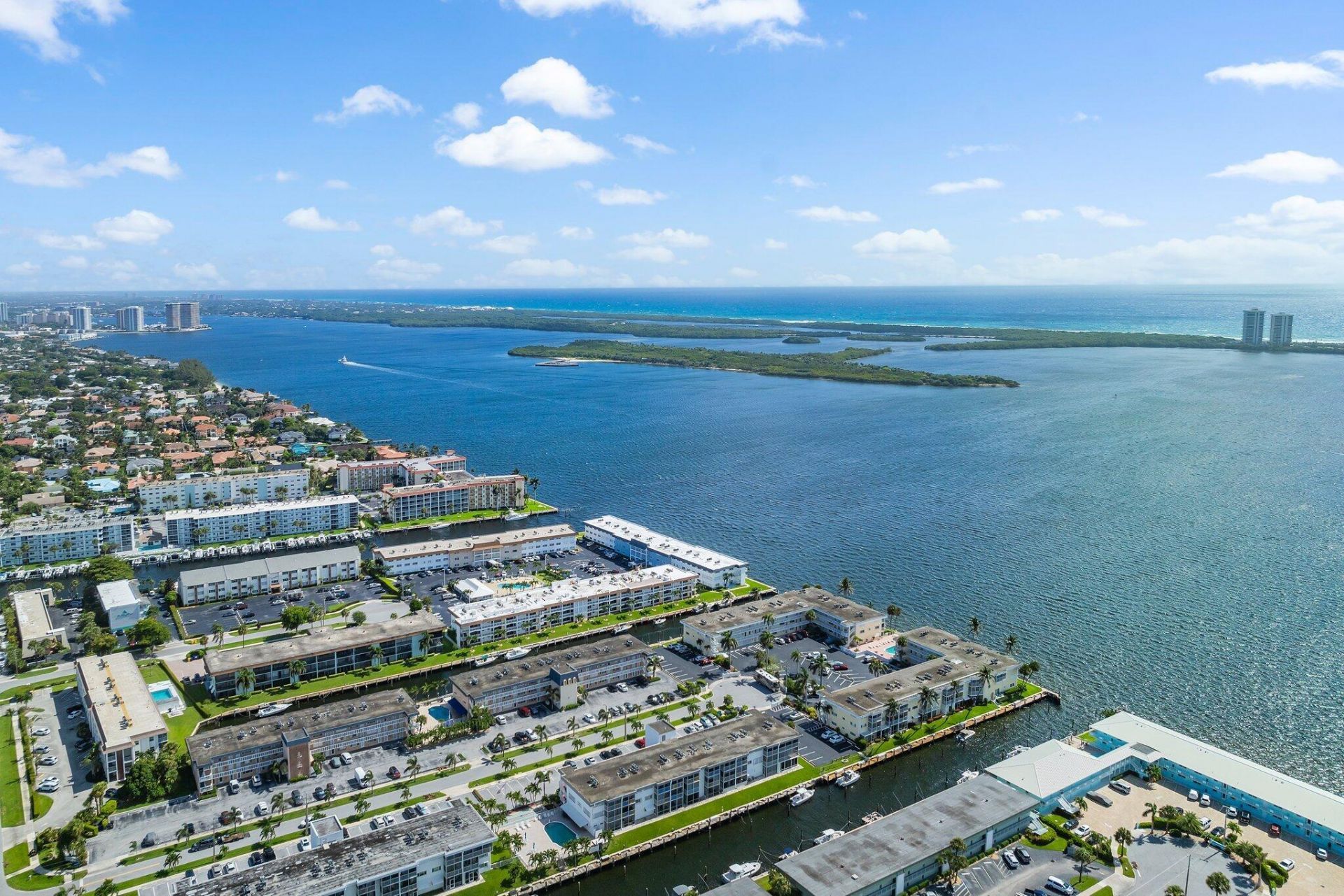 100 Shore Court, Unit 105, North Palm Beach, FL 33408 Photo