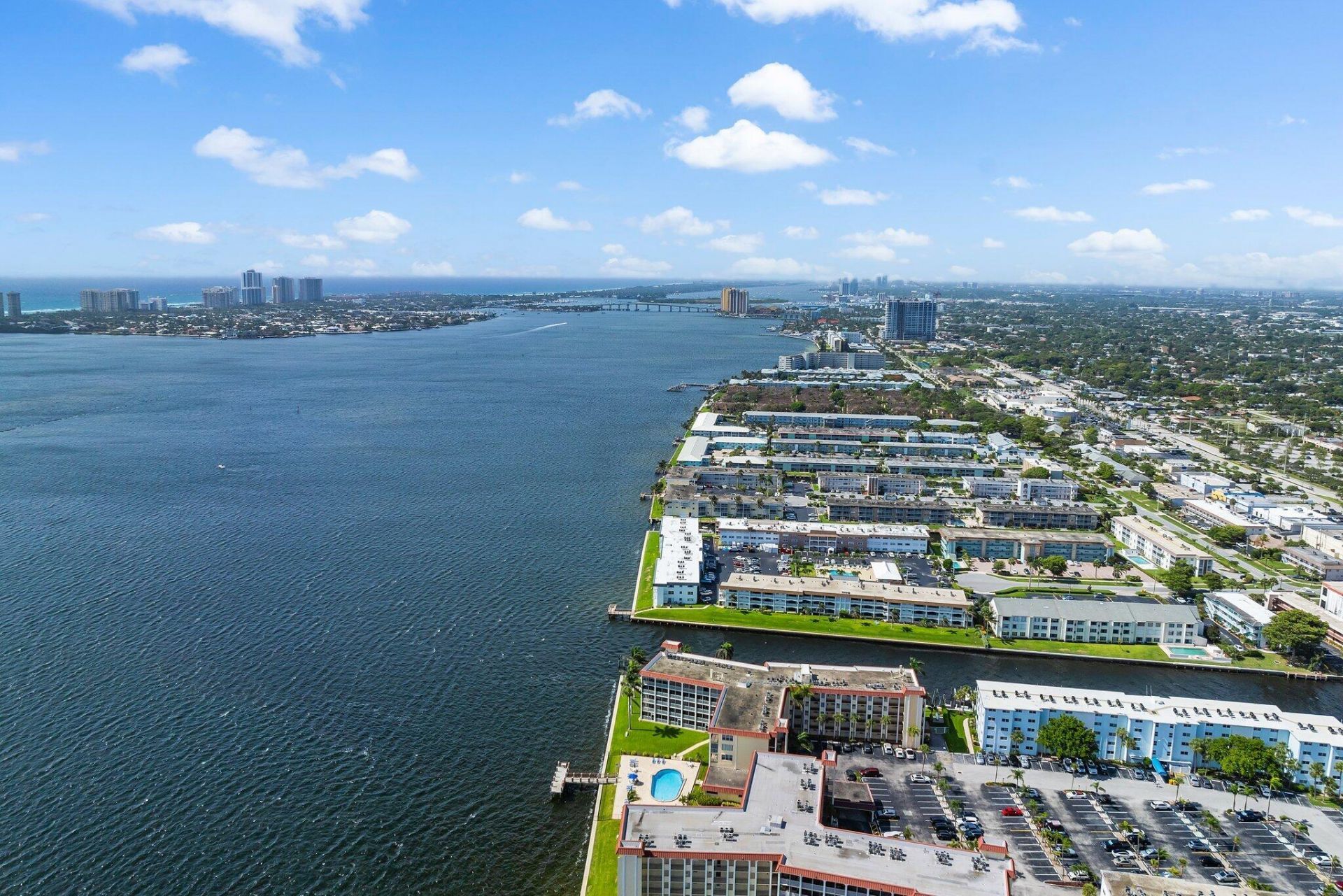 100 Shore Court, Unit 105, North Palm Beach, FL 33408 Photo