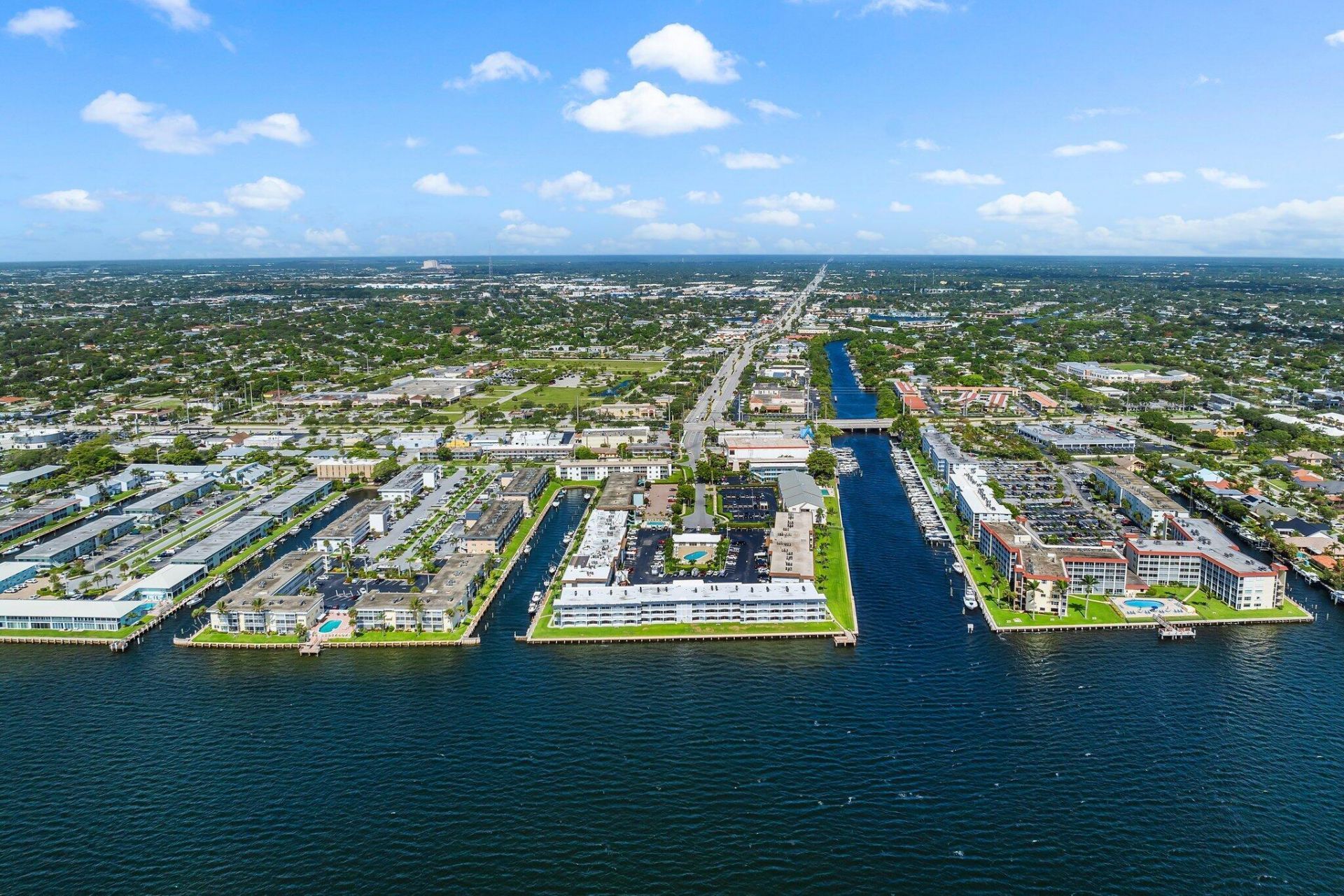 100 Shore Court, Unit 105, North Palm Beach, FL 33408 Photo