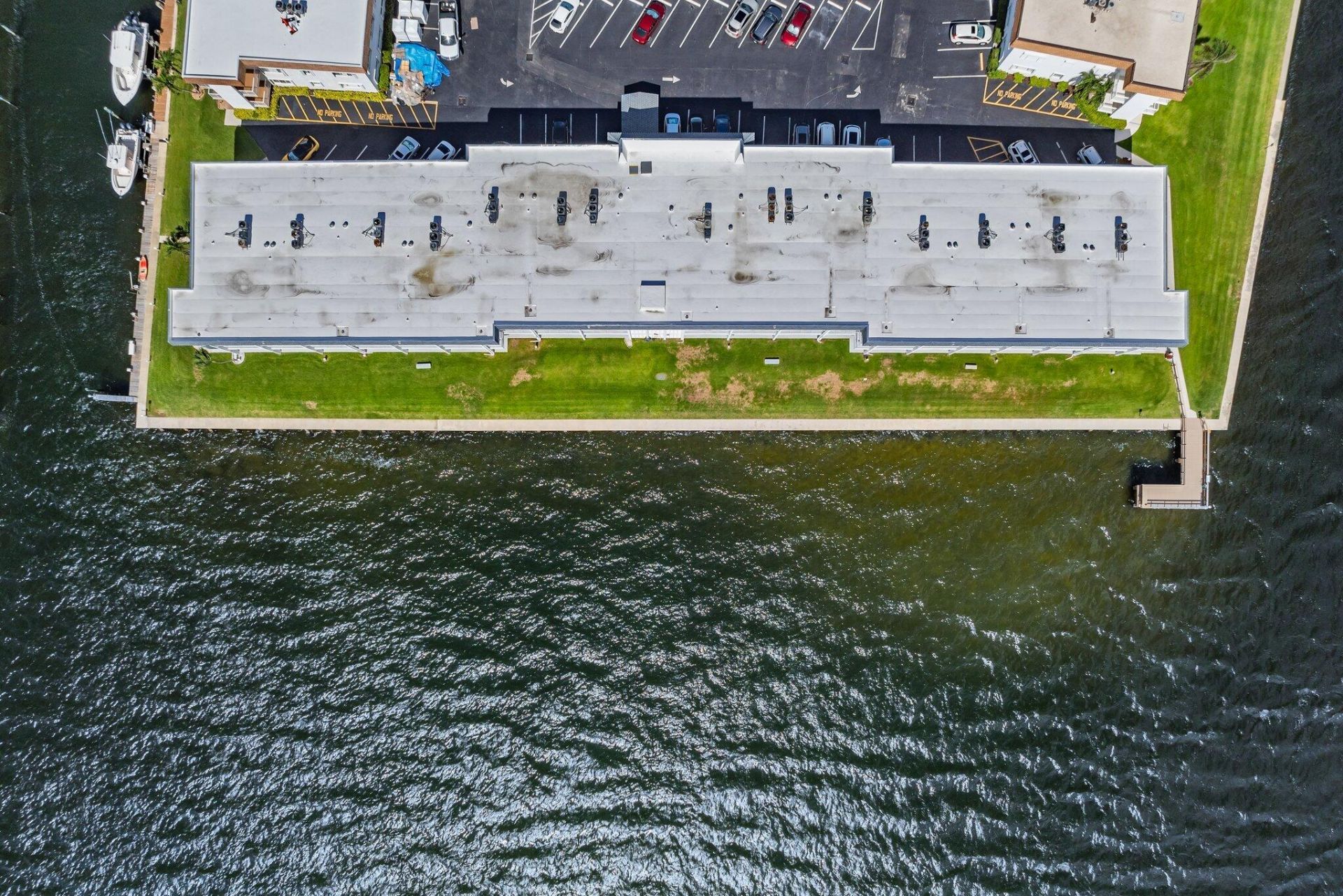 100 Shore Court, Unit 105, North Palm Beach, FL 33408 Photo