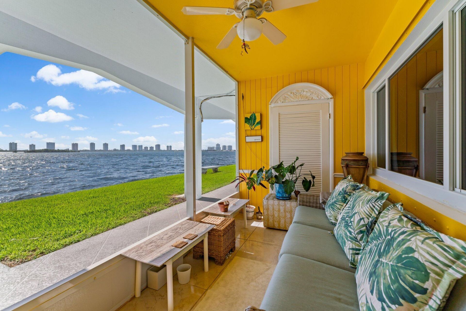 100 Shore Court, Unit 105, North Palm Beach, FL 33408 Photo