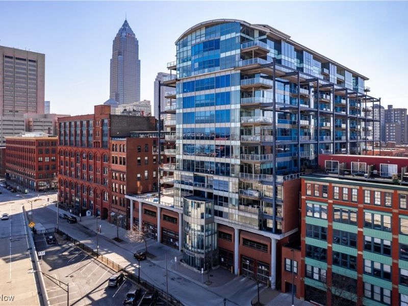 701 W Lakeside Avenue, Unit 1307, Cleveland, OH 44113 Photo 1
