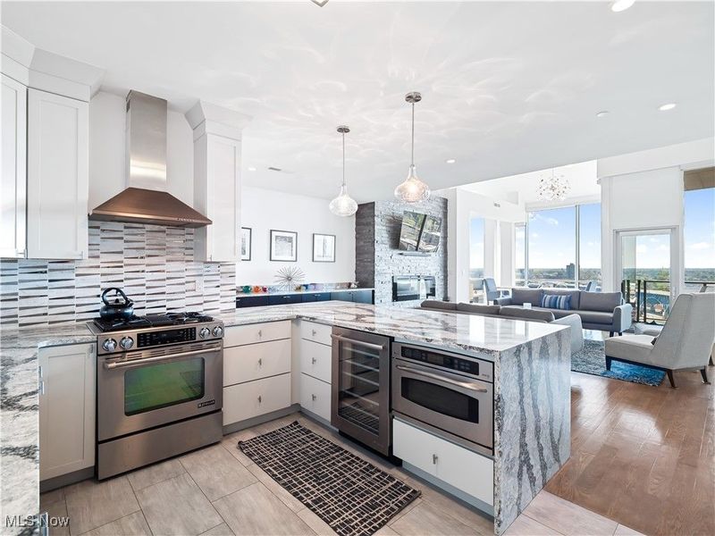 701 W Lakeside Avenue, Unit 1307, Cleveland, OH 44113 Photo 10