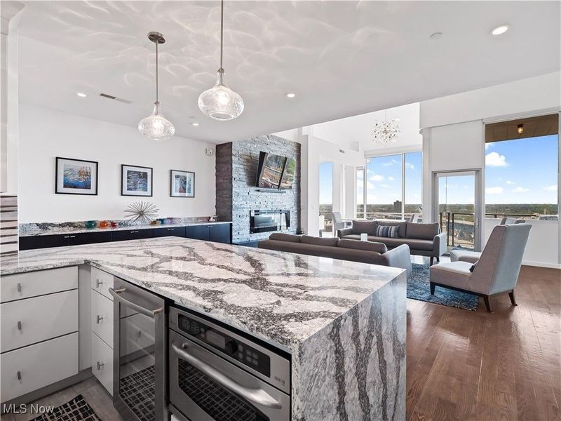 701 W Lakeside Avenue, Unit 1307, Cleveland, OH 44113 Photo 13