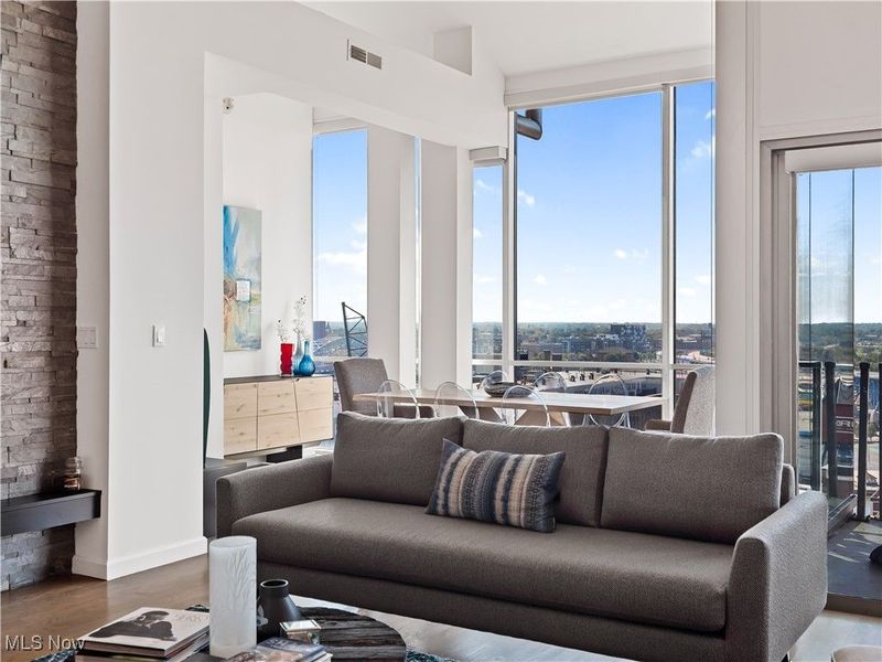 701 W Lakeside Avenue, Unit 1307, Cleveland, OH 44113 Photo 15