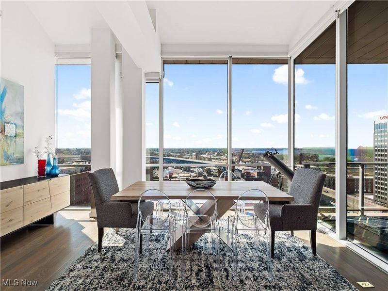 701 W Lakeside Avenue, Unit 1307, Cleveland, OH 44113 Photo 17