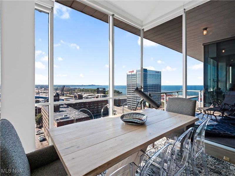 701 W Lakeside Avenue, Unit 1307, Cleveland, OH 44113 Photo 18