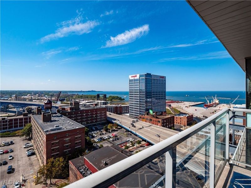 701 W Lakeside Avenue, Unit 1307, Cleveland, OH 44113 Photo 21