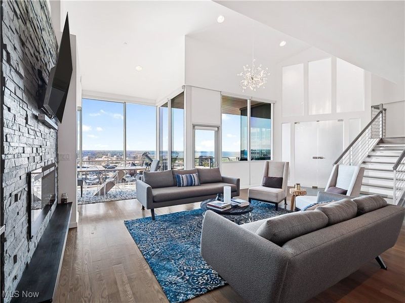 701 W Lakeside Avenue, Unit 1307, Cleveland, OH 44113 Photo 3