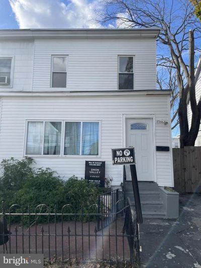 214 S 2ND STREET, DARBY, PA 19023