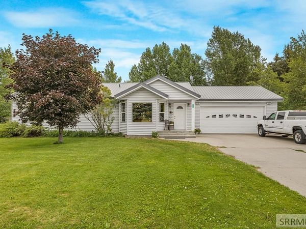 680 N 2780 E, ST ANTHONY, ID 83445