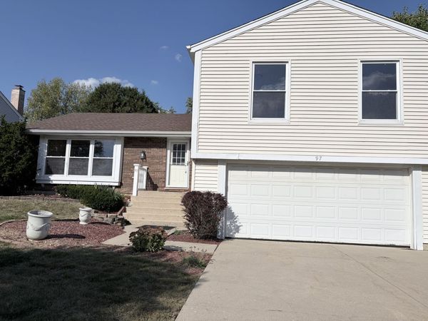 97 N Walnut Lane, Schaumburg, IL 60194