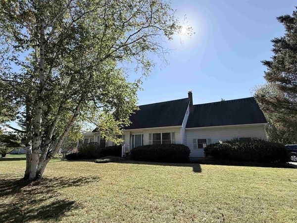 43 Pleasant Acres Drive, Williston, VT 05495