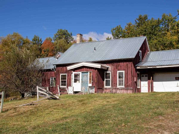 91 Venheim Road, Unit 1, Lunenburg, VT 05906