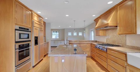 551 Southgate Rd, Sacramento, CA 95815 Photo