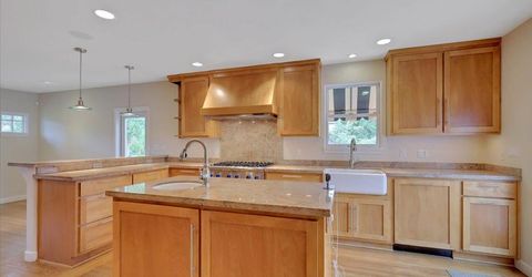 551 Southgate Rd, Sacramento, CA 95815 Photo