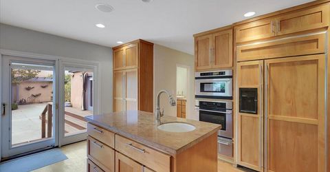 551 Southgate Rd, Sacramento, CA 95815 Photo