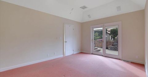 551 Southgate Rd, Sacramento, CA 95815 Photo