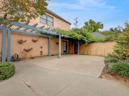 551 Southgate Rd, Sacramento, CA 95815 Photo