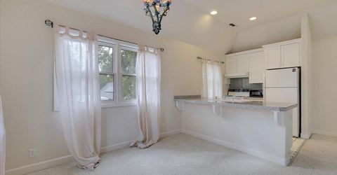 551 Southgate Rd, Sacramento, CA 95815 Photo