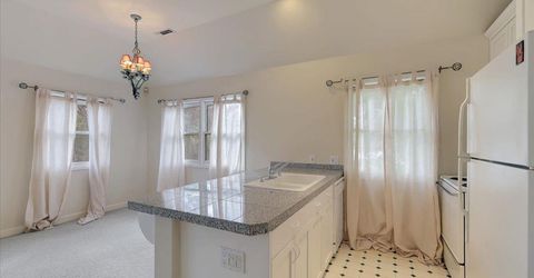 551 Southgate Rd, Sacramento, CA 95815 Photo