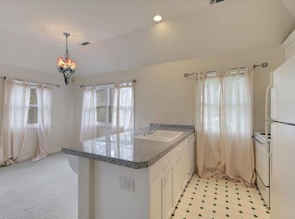 551 Southgate Rd, Sacramento, CA 95815 Photo