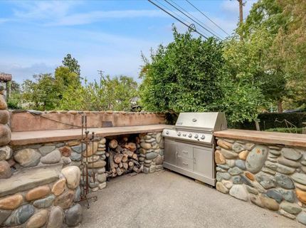 551 Southgate Rd, Sacramento, CA 95815 Photo