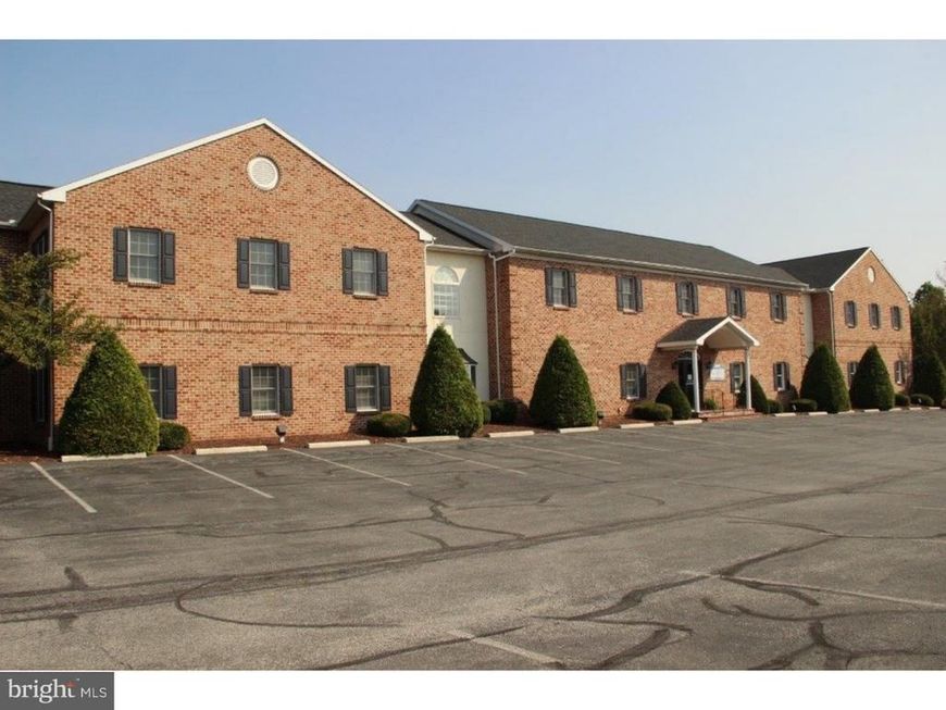 5 Hearthstone Court, Unit 206, Reading, PA 19606 Main Photo
