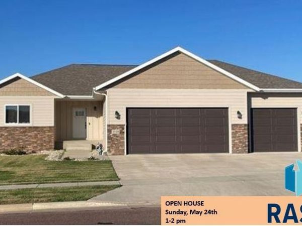 3328 E Broken Arrow St, Sioux Falls, SD 57103