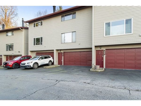 24044 NE TREEHILL DR, Wood Village, OR 97060