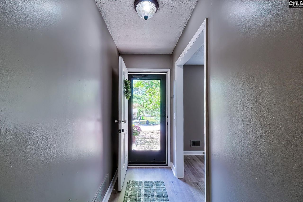 329 Quail Hills Drive Photo 6