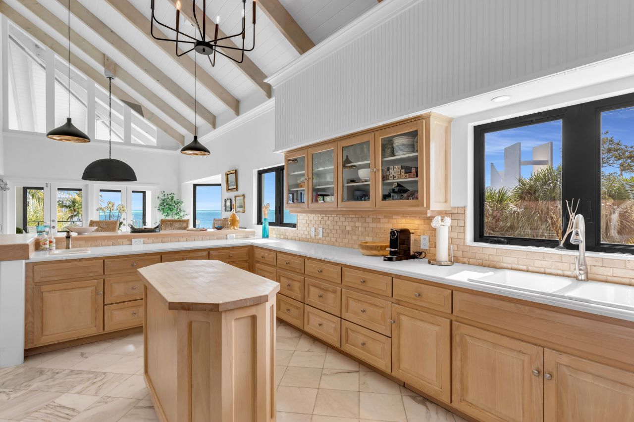 91 Iroquois Drive, Islamorada, FL 33036 Photo