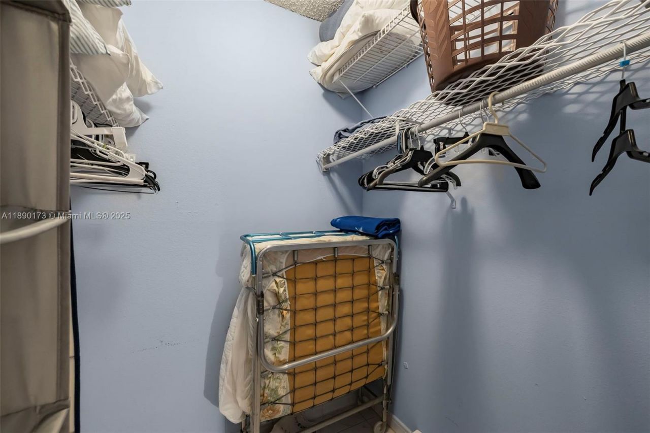 5300 Washington St, Unit U405, Hollywood, FL 33021 Photo