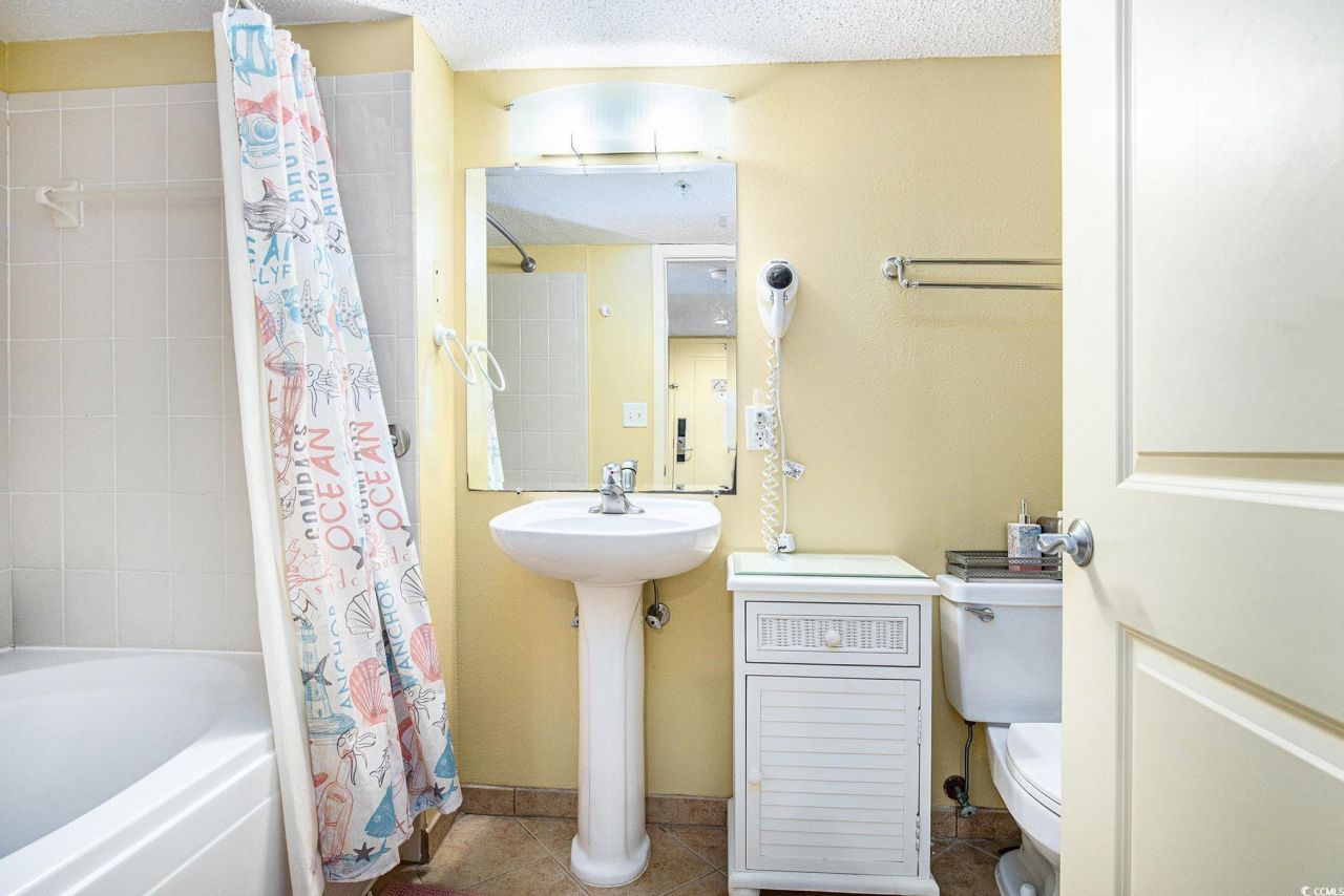 300 Ocean Blvd. N Photo 16