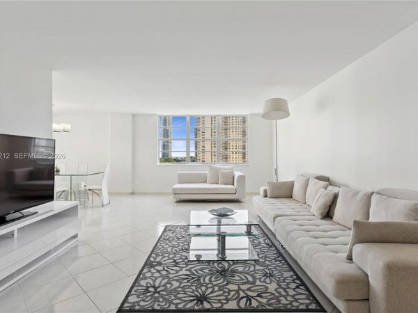 250 174th St, Unit 605, Sunny Isles Beach, FL 33160