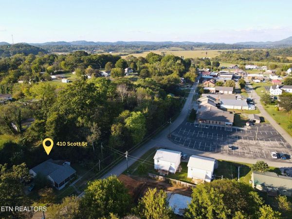 410 Scott St, Tellico Plains, TN 37385